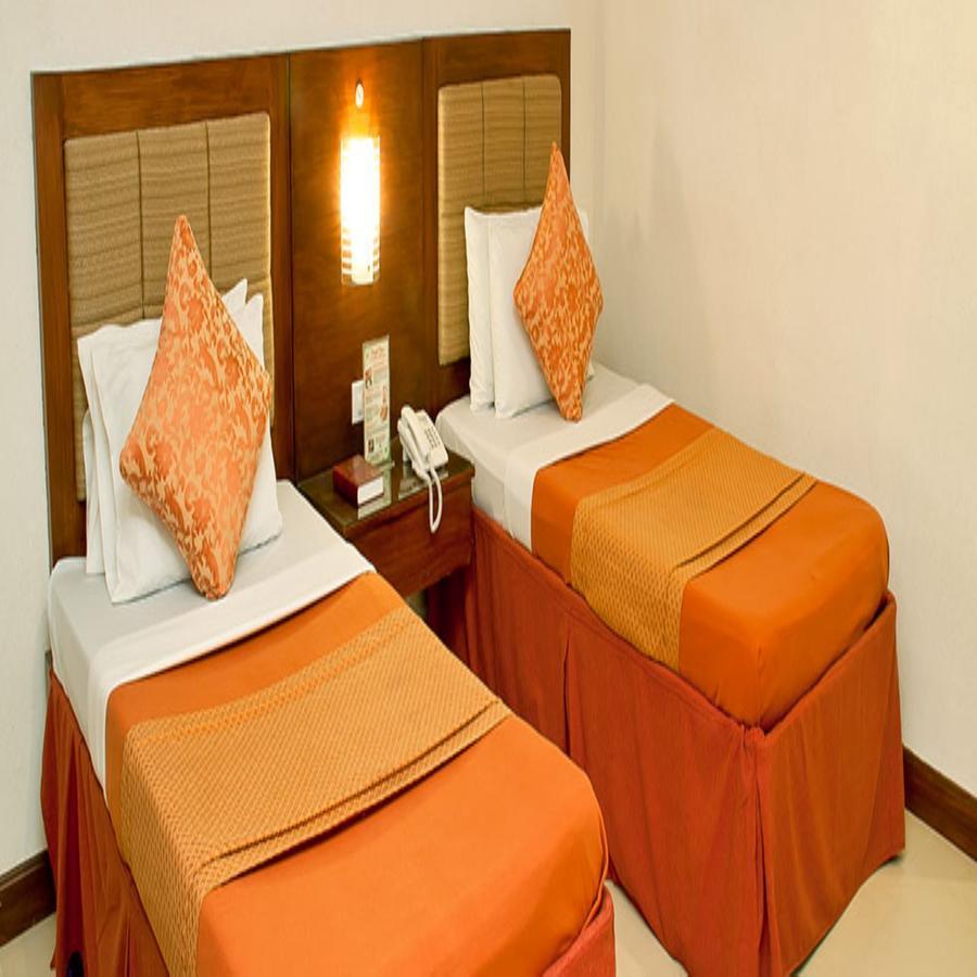 Royal Garden Hotel Ozamis Ngoại thất bức ảnh